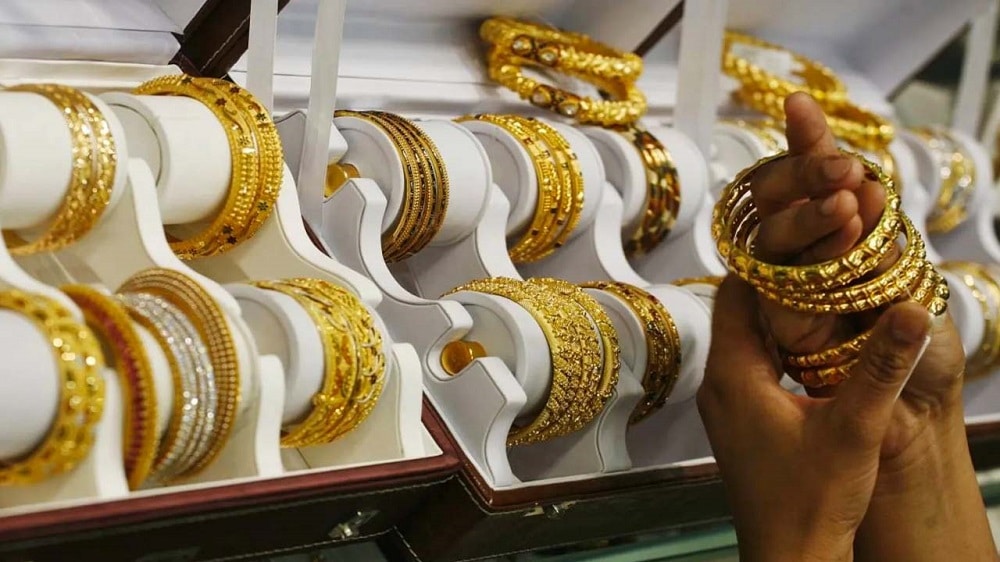 Gold Price in Pakistan Surges Towards Rs. 250,000 Per Tola Mark After Another Increase