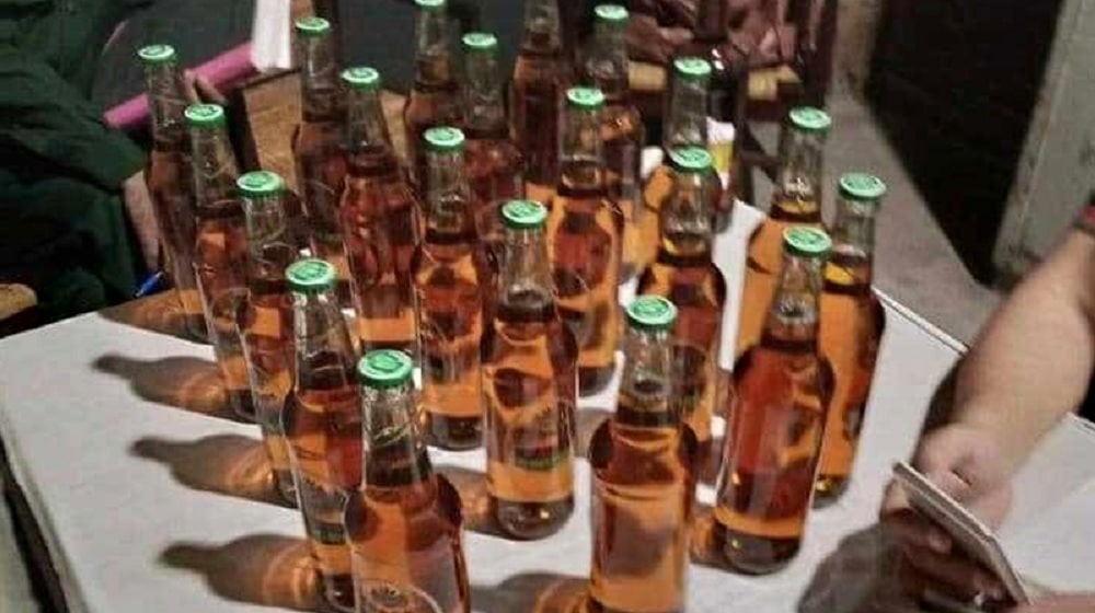 Foreigners Caught With Dozens of Alcohol Bottles at Islamabad Airport