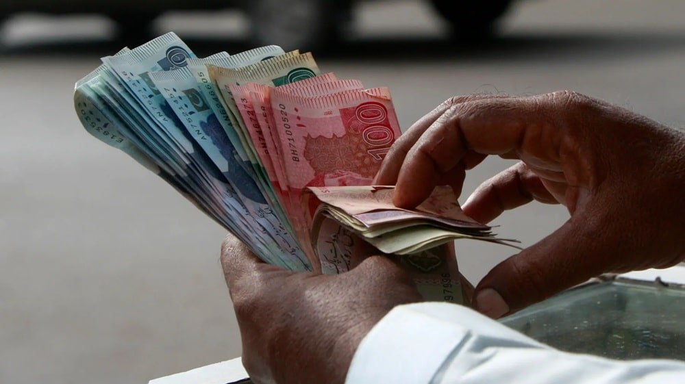 71% Bank Accounts in Pakistan Have Balance of Less Than Rs. 50,000
