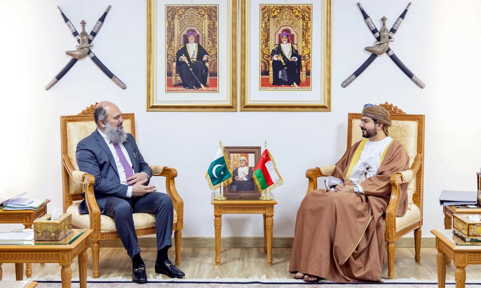 Pakistan Offers Oman Use of Gwadar and Karachi Ports for Central Asian Markets Access