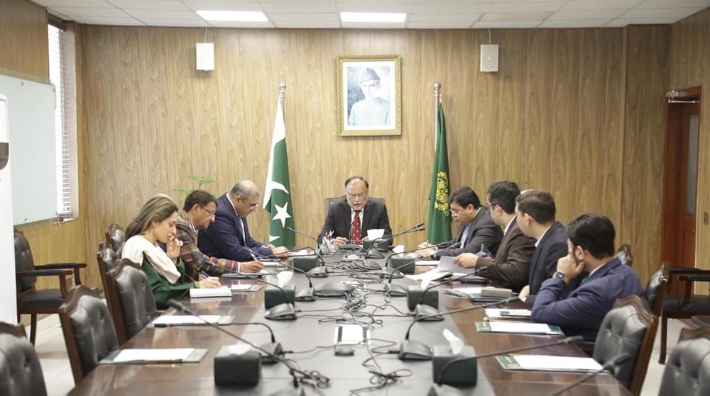 Planning Minister Directs to Expedite CPEC-Related Projects