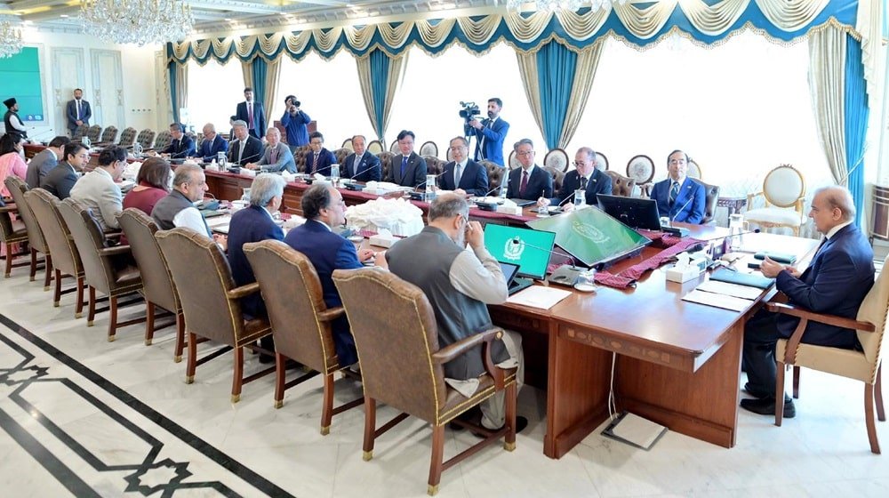 PM Urges Japanese Companies to Invest In Pakistan’s Automobile Industry