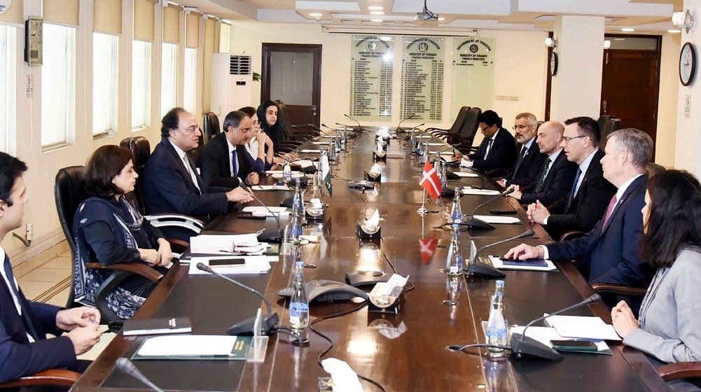 Finance Minister Discusses Investment Opportunities with FLSmidth’s Global CEO