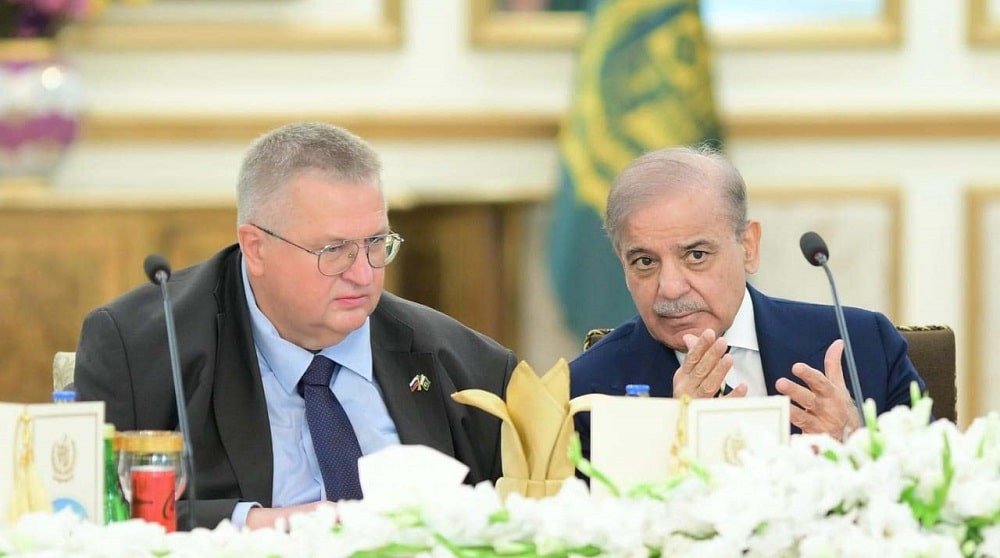 Pakistan Keen to Expand Trade, Security Cooperation with Russia: PM 