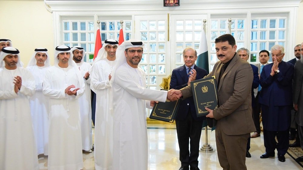 Pakistan, AD Ports Group Ink MoUs for Collaboration in Rail, Airport, Maritime Sectors 