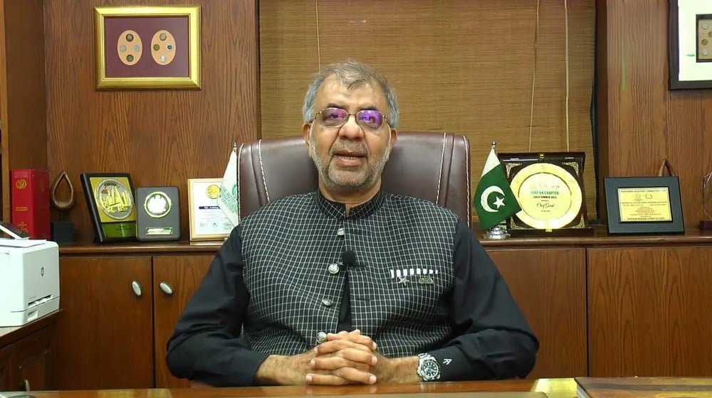 Expert Claims Dollar’s Actual Value is Around Rs. 260