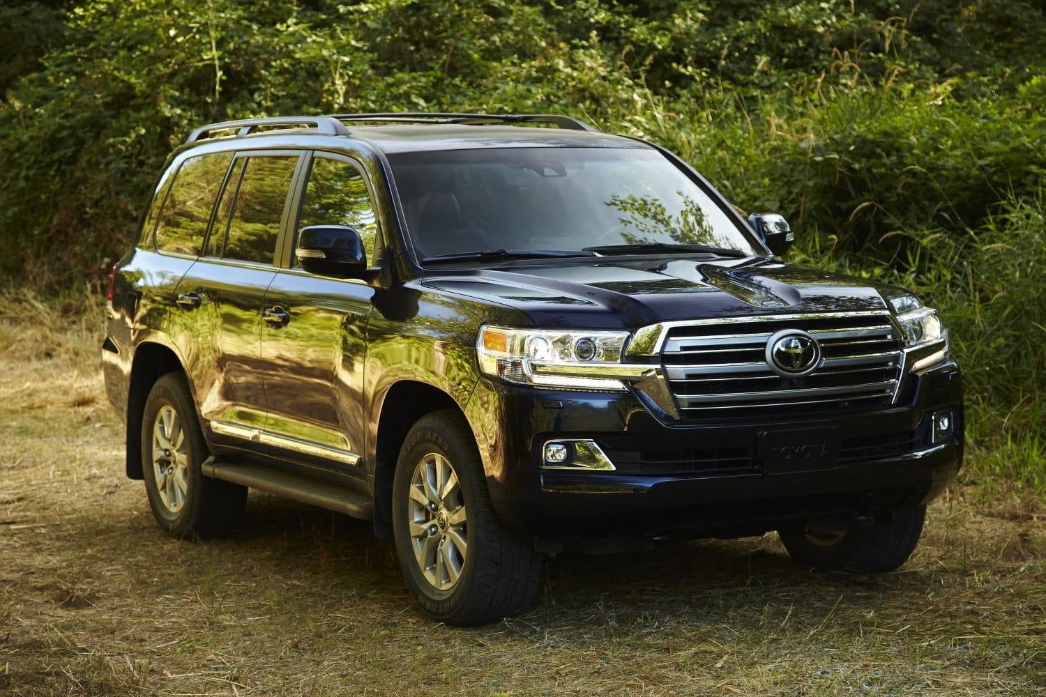 Toyota Land Cruiser Imported for Just Rs. 17,635 in Major Customs Scandal