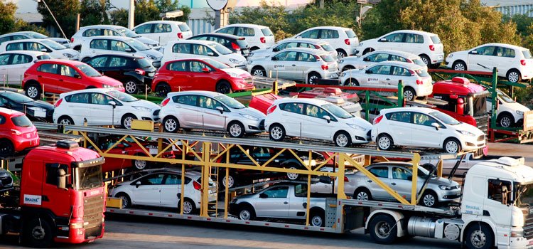 IMF Asks Pakistan to Tighten Used Car Import Schemes for Overseas Pakistanis
