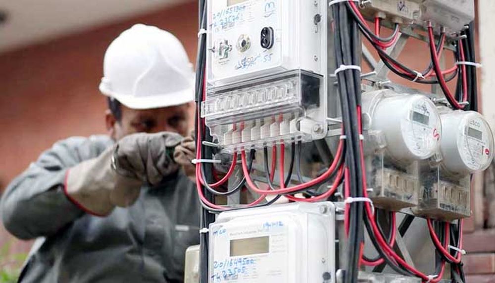 Govt to Phase Out Electricity Meter Readers And Let Consumers Count Their Units