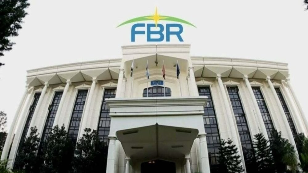 FBR Retires Customs Inspector Over Rs. 2 Million Under-Declaration in Afghan Fruit Import