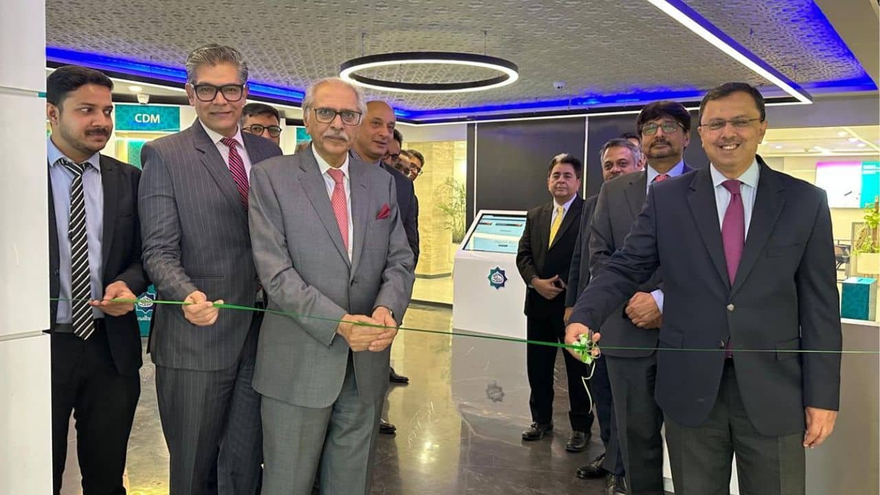 Faysal Bank Inaugurates First-of-its-Kind Self-Serve Digital Lobby