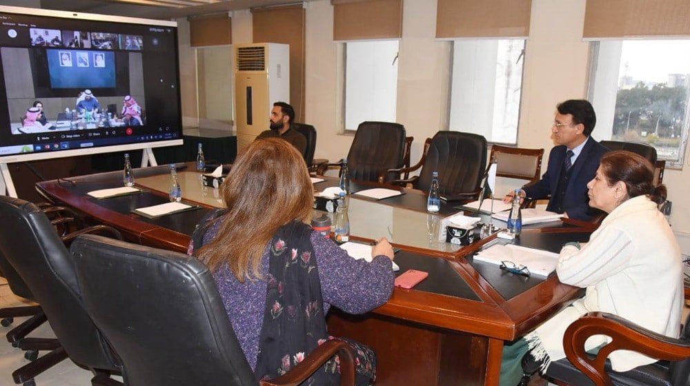 Saudi Minister Promises to Create Linkage Between Sovereign Funds of KSA, Pakistan