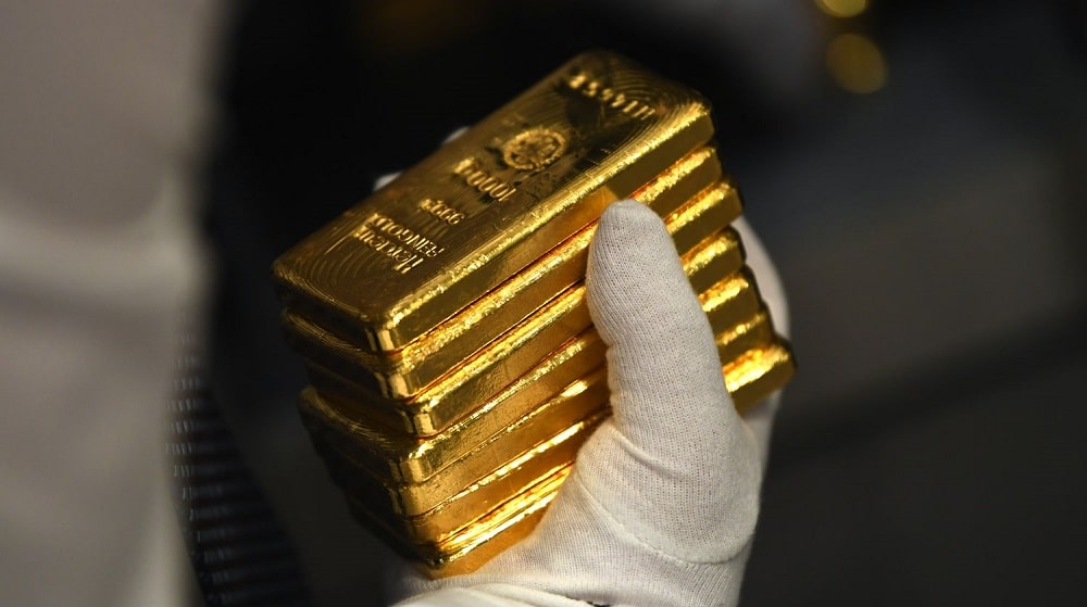 Gold Price Drops Below Rs. 350,000 Per Tola After Hitting Record High Earlier in the Week