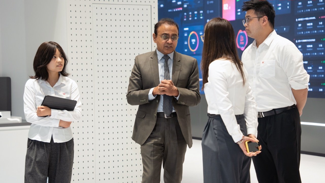 GoodWe Hosts Pakistani Consul General in Shanghai to Deepen Renewable Energy Partnership