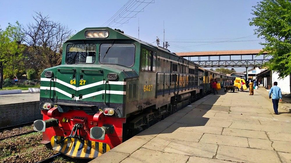 Major Scandal: Pakistan Railways Hit by Rs. 110 Million Power Bill Fraud