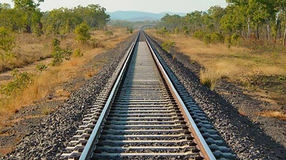 Pakistan Seeks $2 Billion Investment from Gulf Countries for Chagai-Gwadar Railway Track