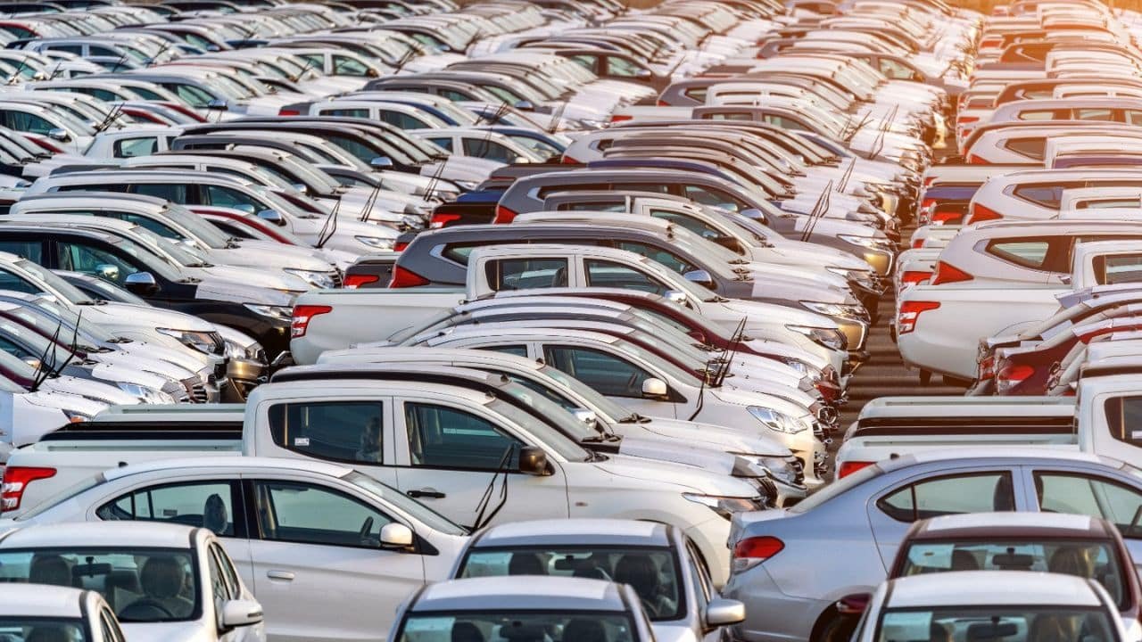 Govt Tightens Vehicle Import Rules for Overseas Pakistanis