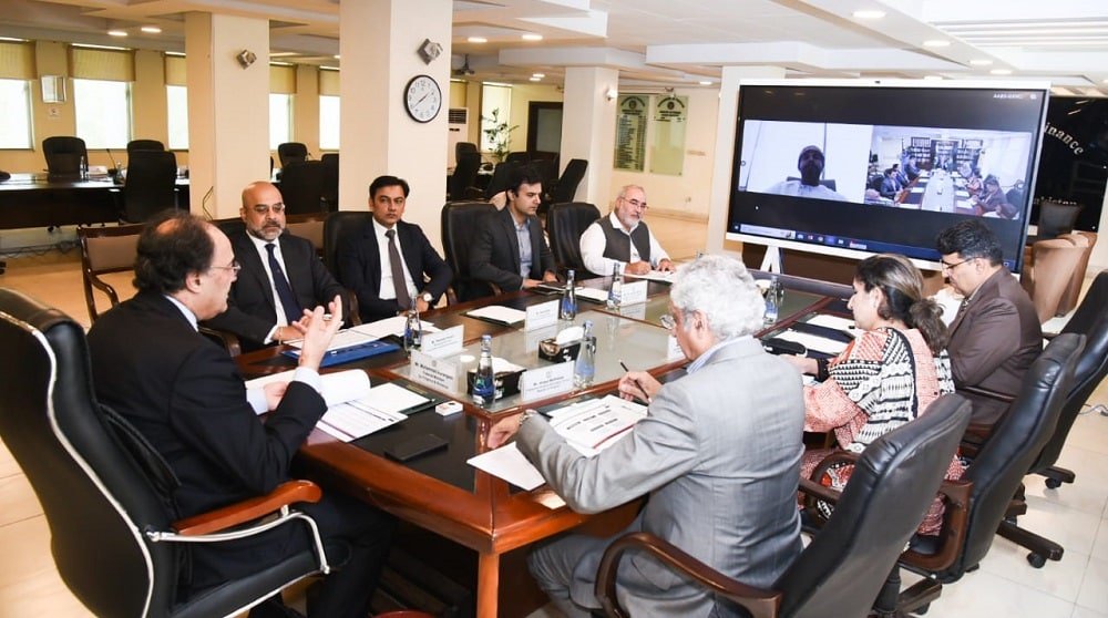 Finance Minister Calls for Optimizing Investment and Trade Between Pakistan, Oman