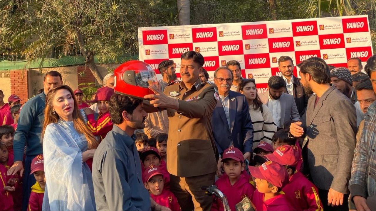 Yango Distributes Helmets to the Riders Across the Country to Promote Safe Bike Riding Practices