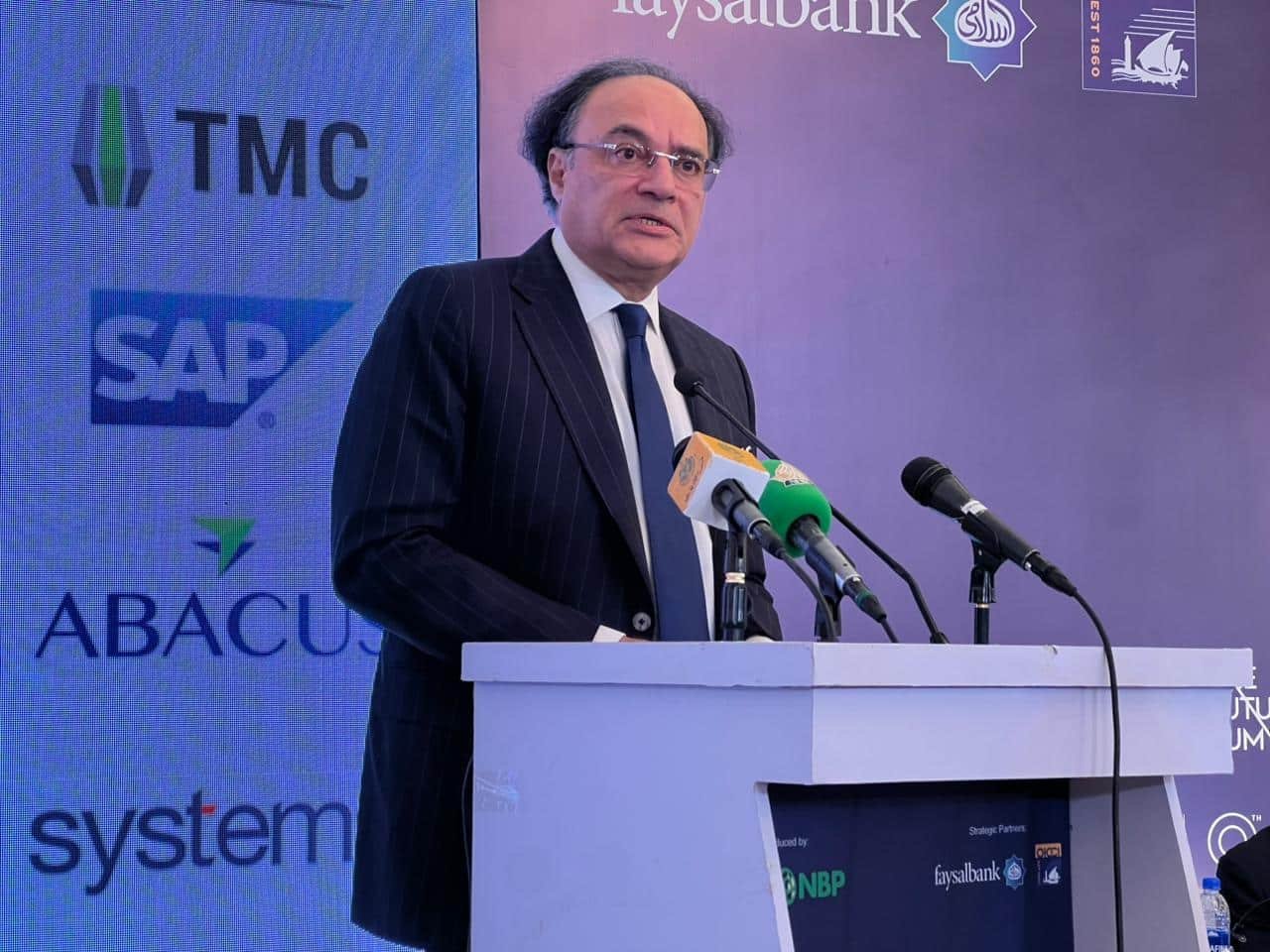 Pakistan Will Use Diplomacy to Drive Investment: Finance Minister