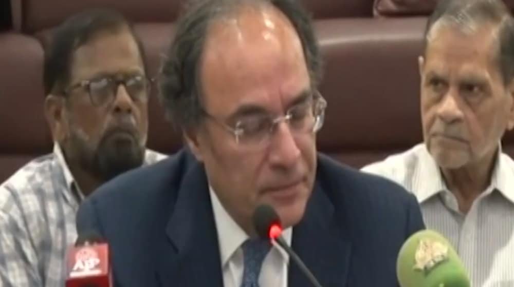 Finance Minister Reiterates Govt’s Resolve for Restructuring Power Sector