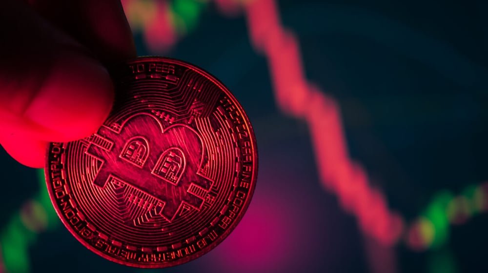 Bitcoin Price Plunges Below $83,000