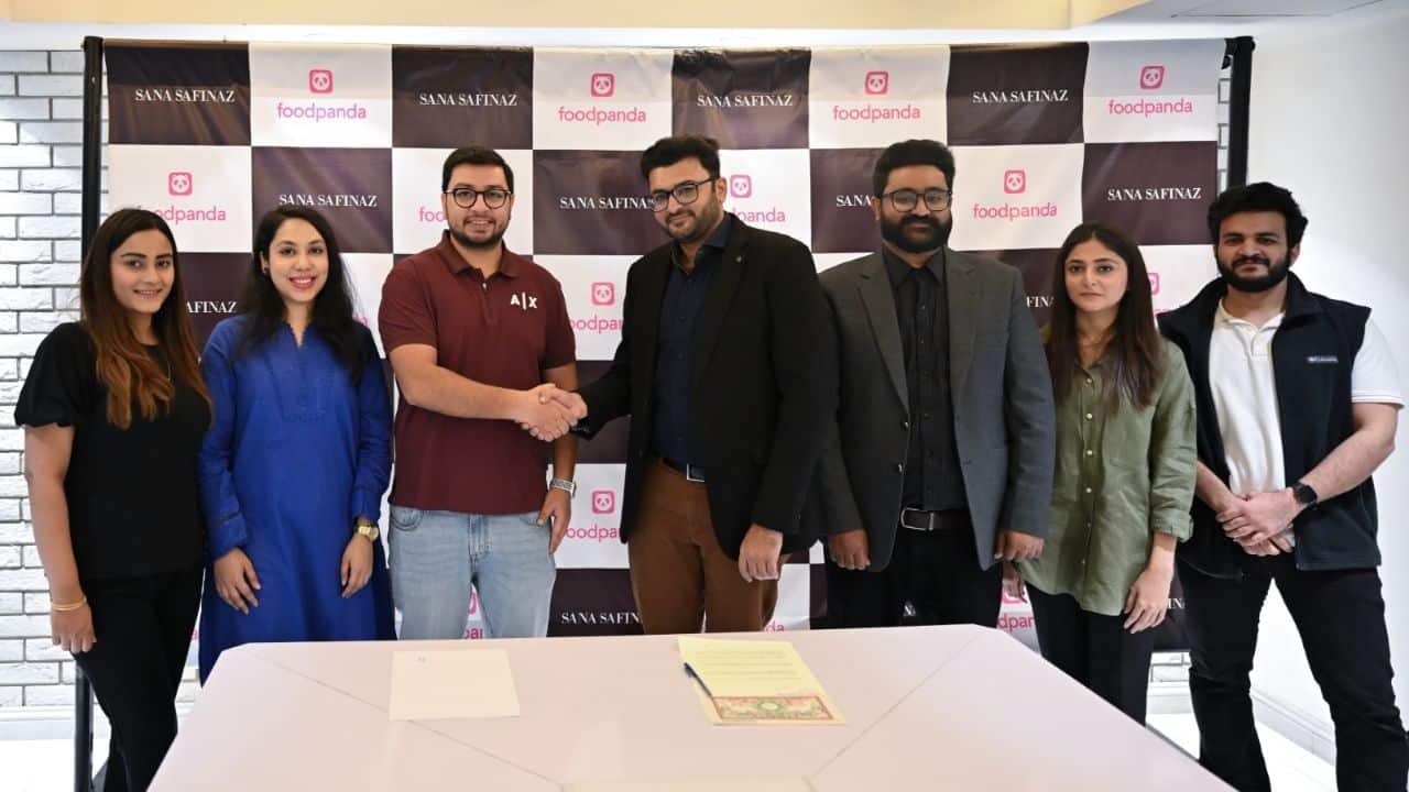 foodpanda Announces Strategic Partnership with Sana Safinaz to Expand Brand Reach