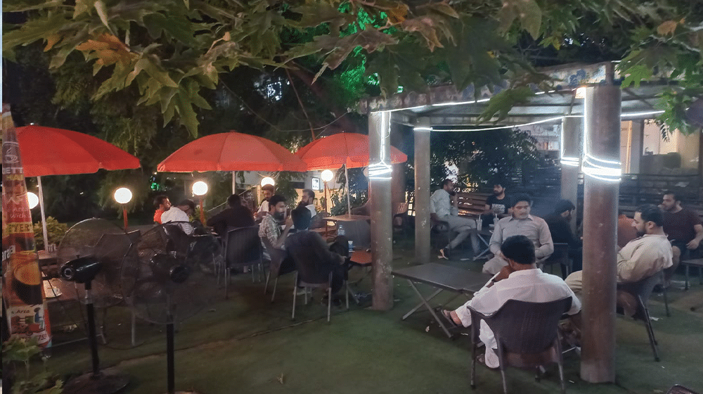 Two CDA Officials Injured At Famous Cafe During Anti-Encroachment Drive