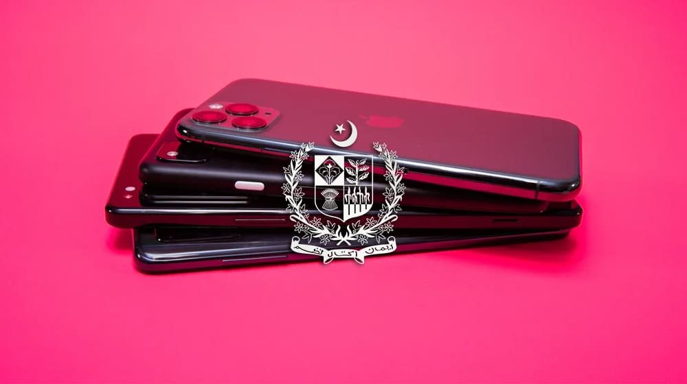 Govt’s Mobile Phone Installment Program Faces Deadlock