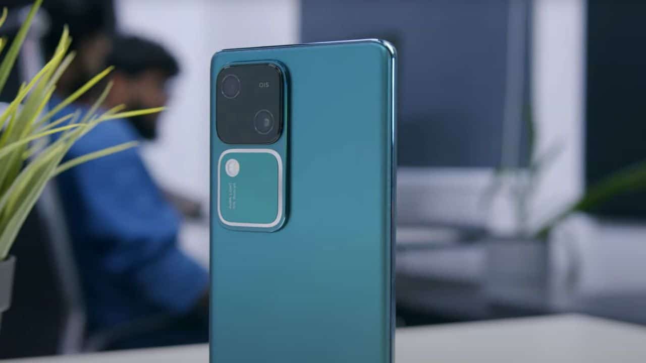 A Comprehensive Review of the vivo V30 5G: Unveiling the Ultimate Smartphone Experience